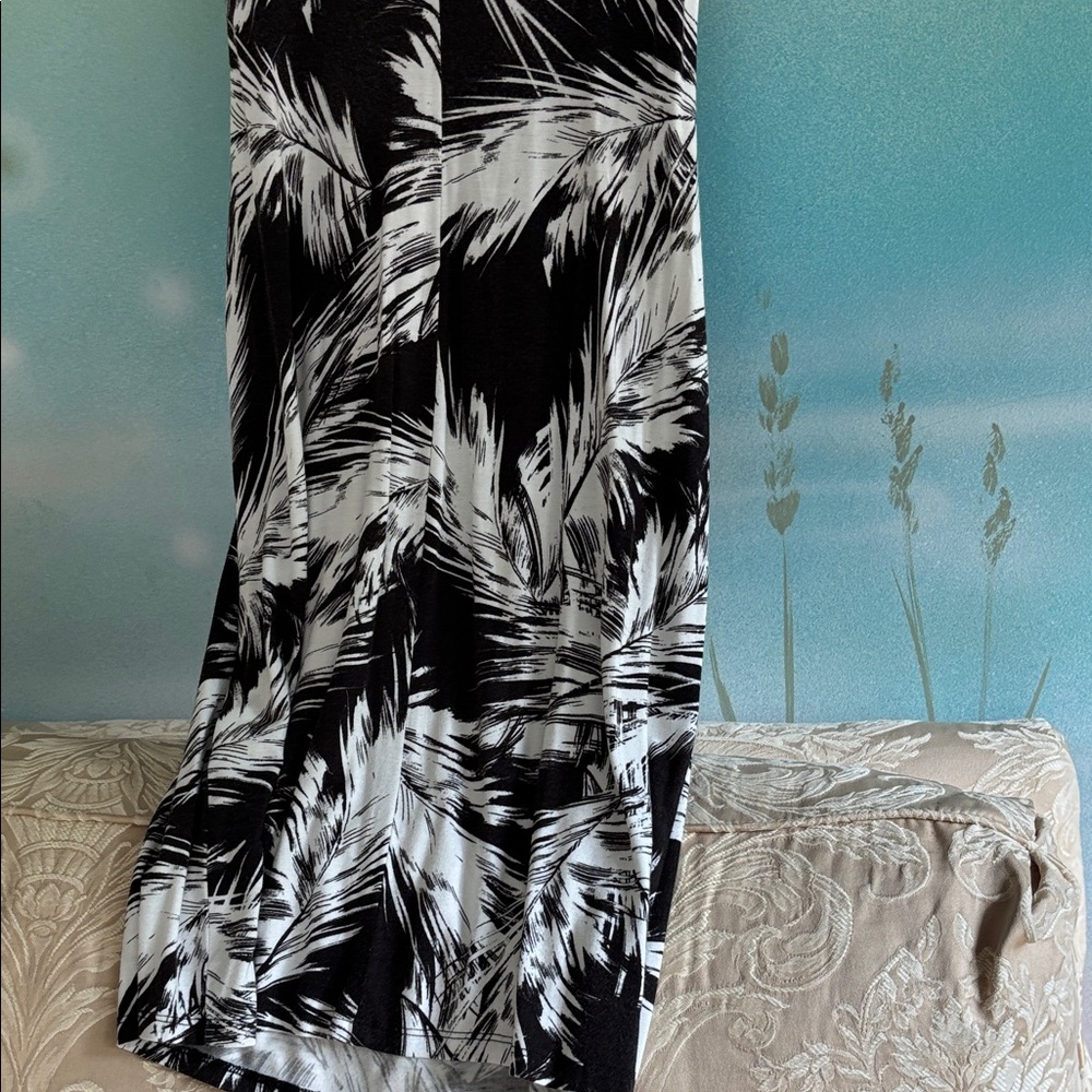 Karen Kane Black and White Midi Dress - Picture 4 of 6